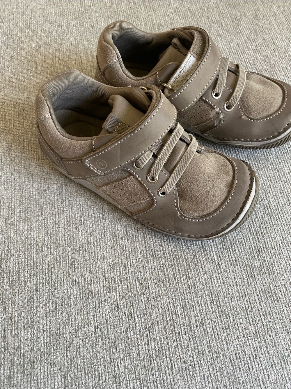 Stride Rite Wes SRTech Boys Brown Hook-and-Loop Sneakers